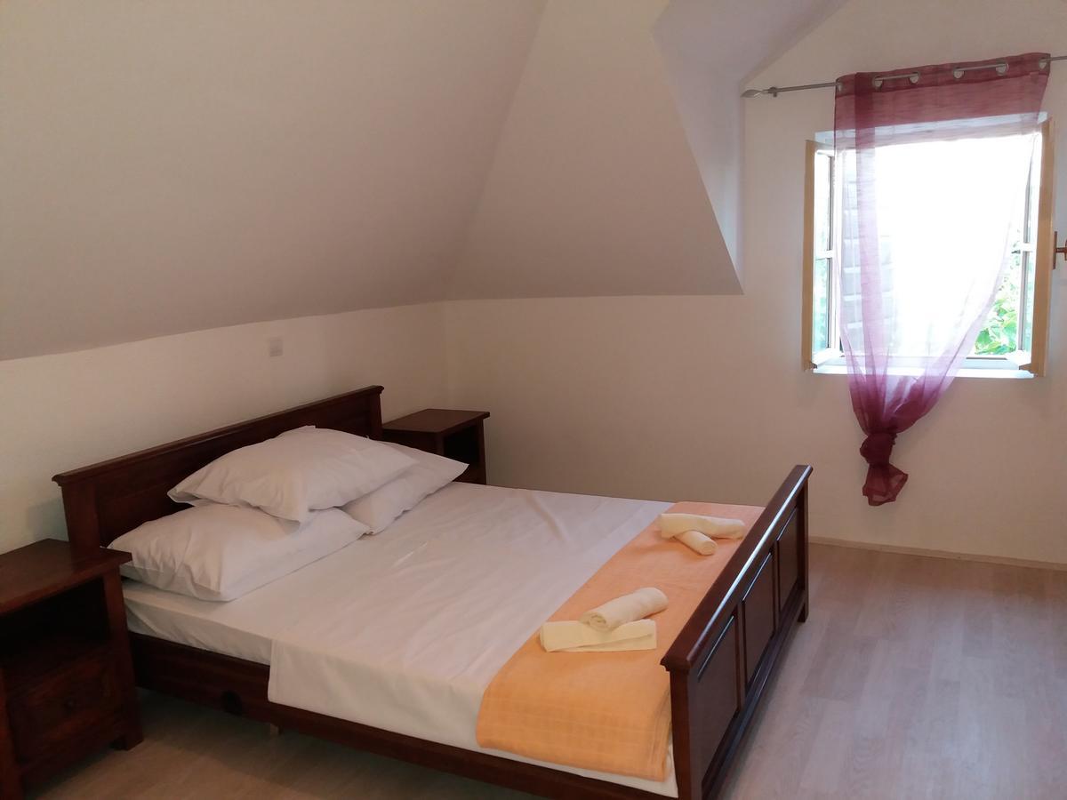 Apartman Marina Krvavica Buitenkant foto