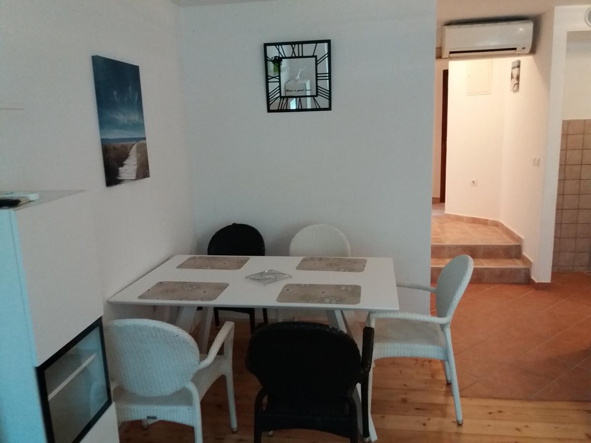 Apartman Marina Krvavica Buitenkant foto